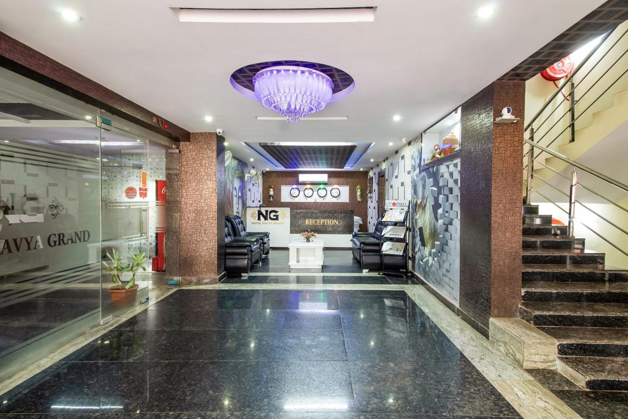 Capital O Sri Navya Grand Near Nexus Hyderabad Hotel Exterior photo