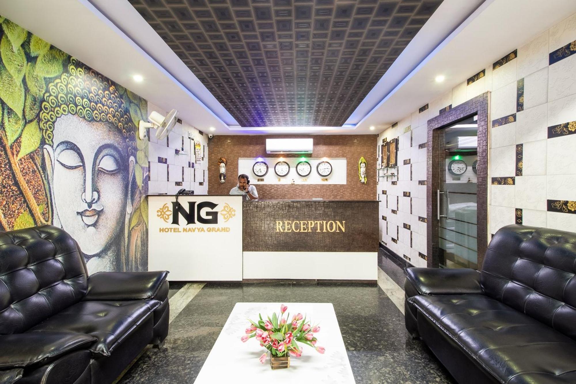 Capital O Sri Navya Grand Near Nexus Hyderabad Hotel Exterior photo